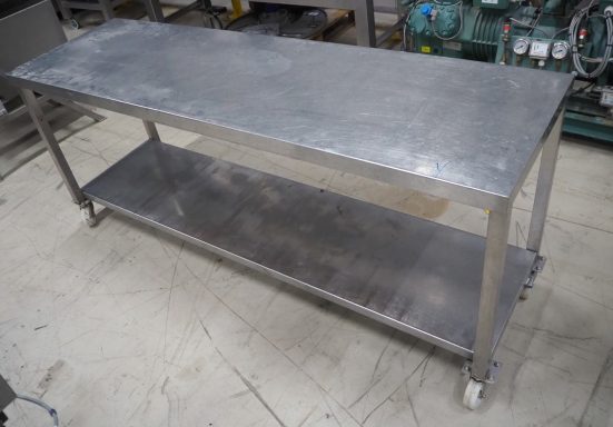 Mesa móvil de acero inoxidable con balda y ruedas