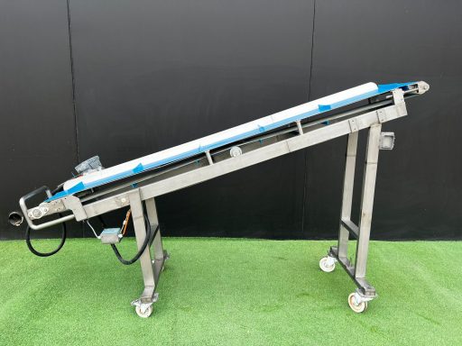 Cinta elevadora con separadores NN